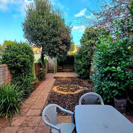 I'm A 3 Bed & A Great Location-walk To Everything Bristol